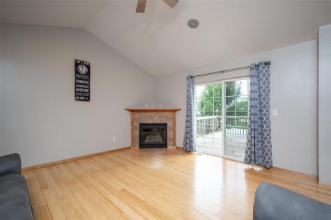157 S Park Ridge Road North Liberty IA 52317