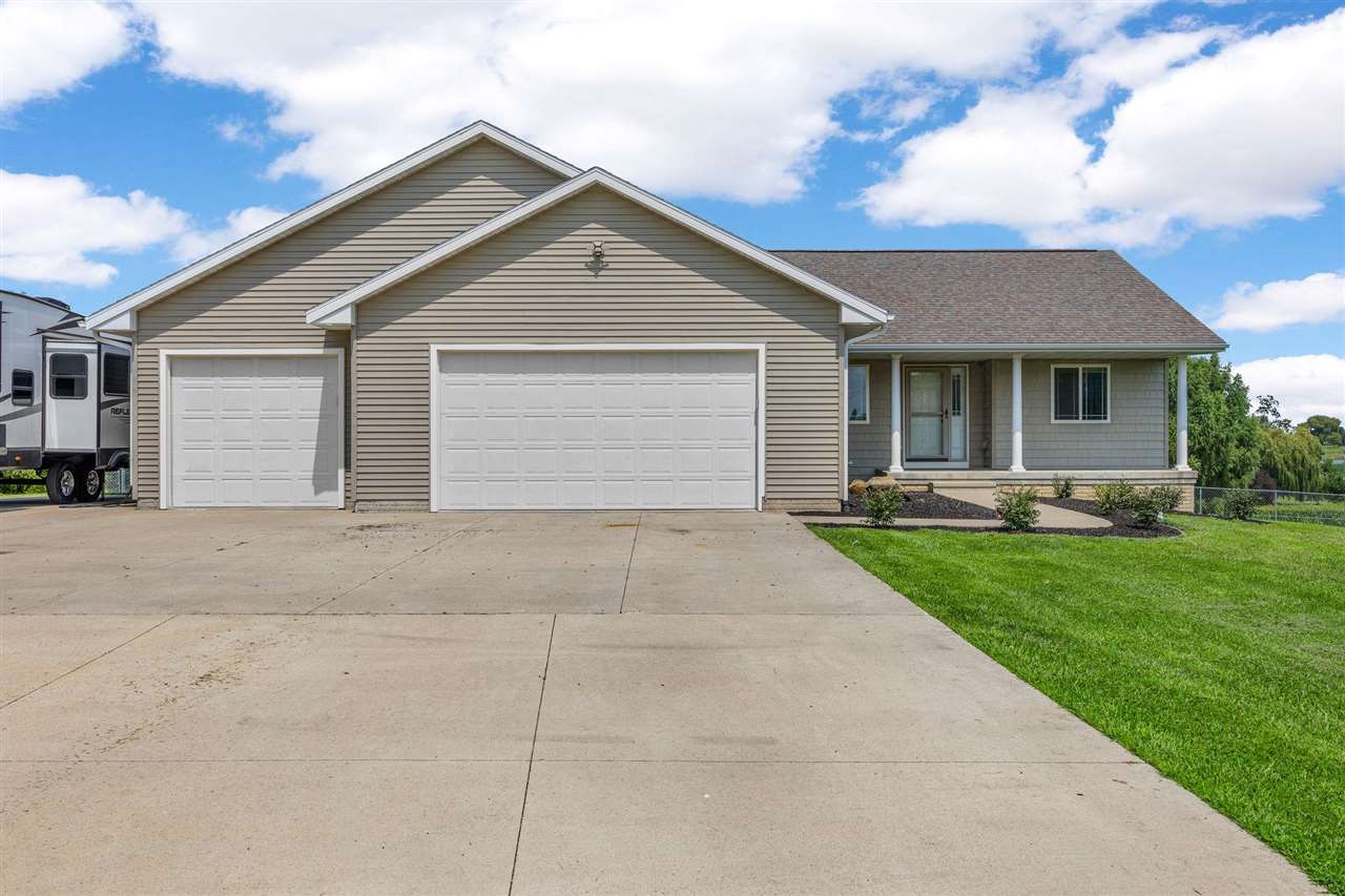 Anamosa IA, 29980 105TH Street