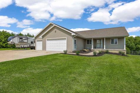29980 105th Street Anamosa IA 52205