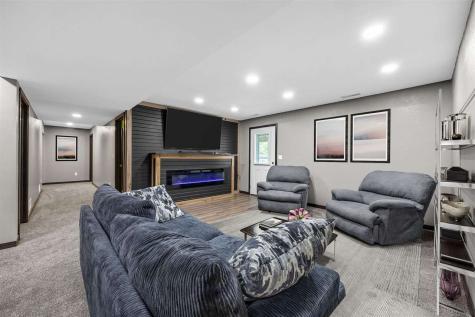 29980 105th Street Anamosa IA 52205