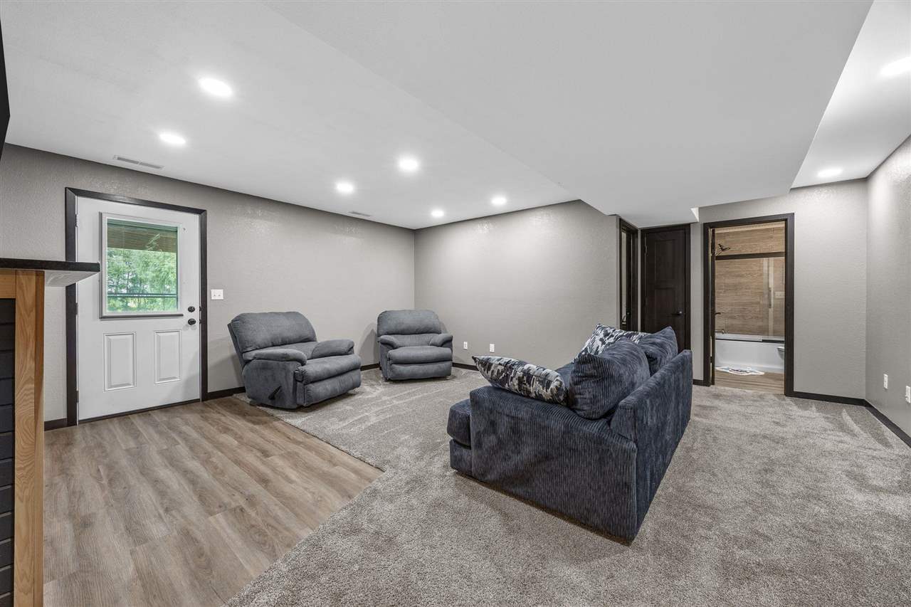 29980 105th Street Anamosa IA 52205