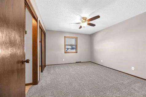 313 E 4th Street Solon IA 52333