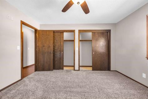 313 E 4th Street Solon IA 52333