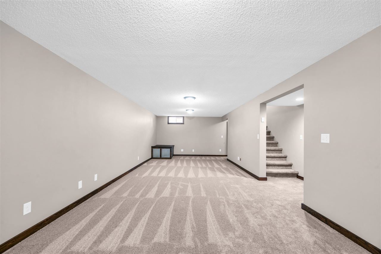 313 E 4th Street Solon IA 52333