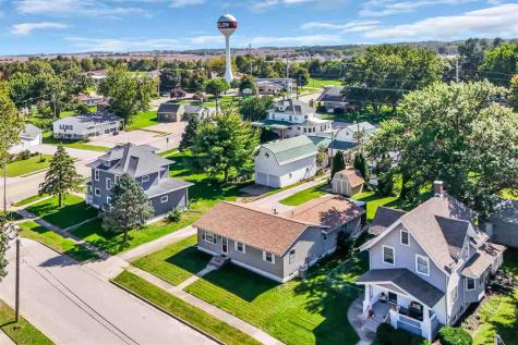 313 E 4th Street Solon IA 52333
