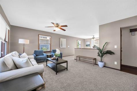 313 E 4th Street Solon IA 52333