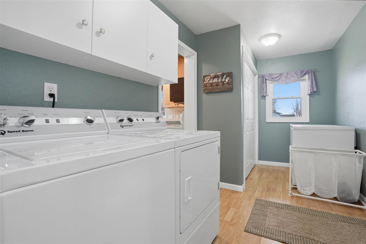 315 E Main Wayland IA 52654