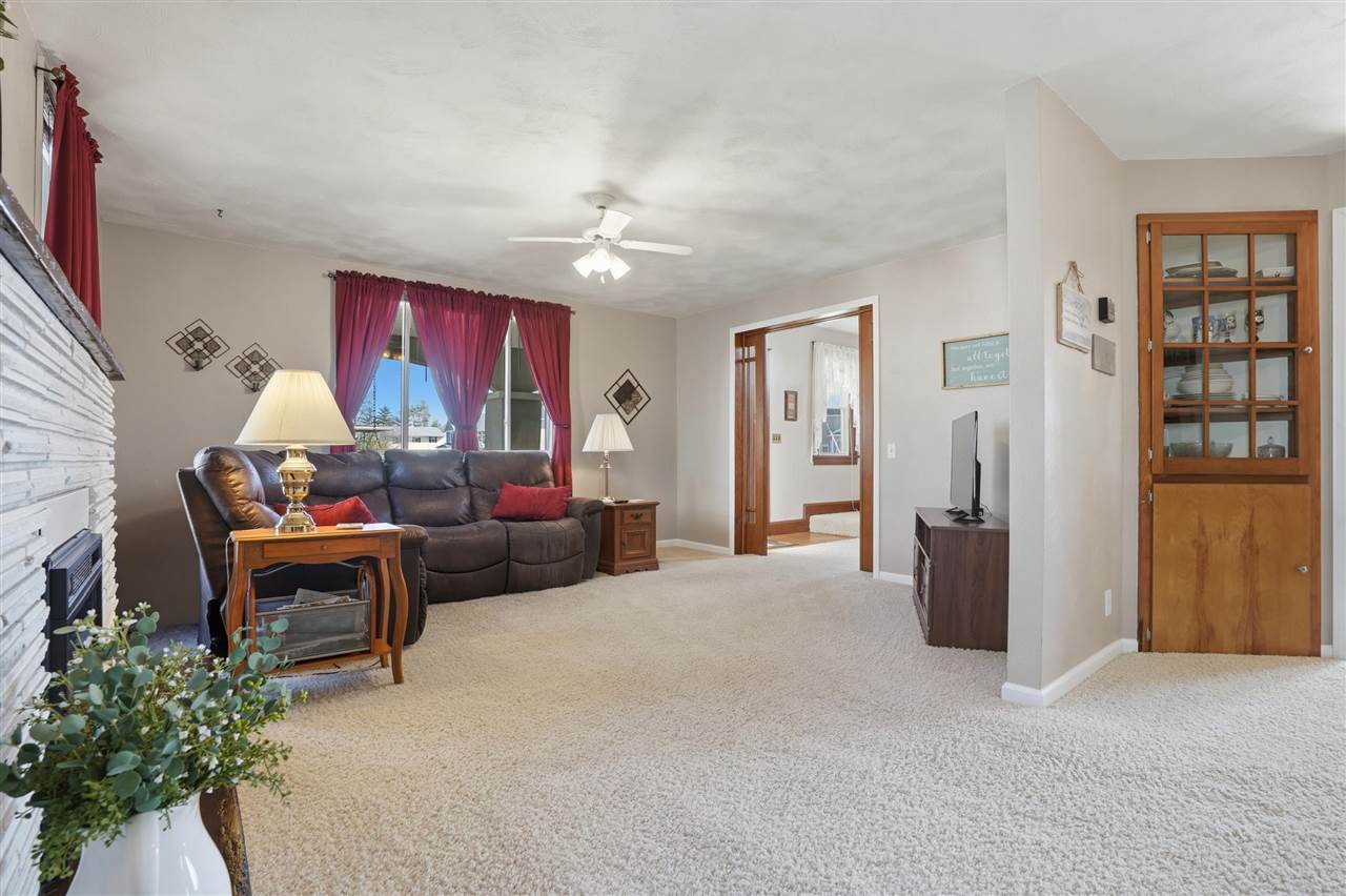 315 E Main Wayland IA 52654