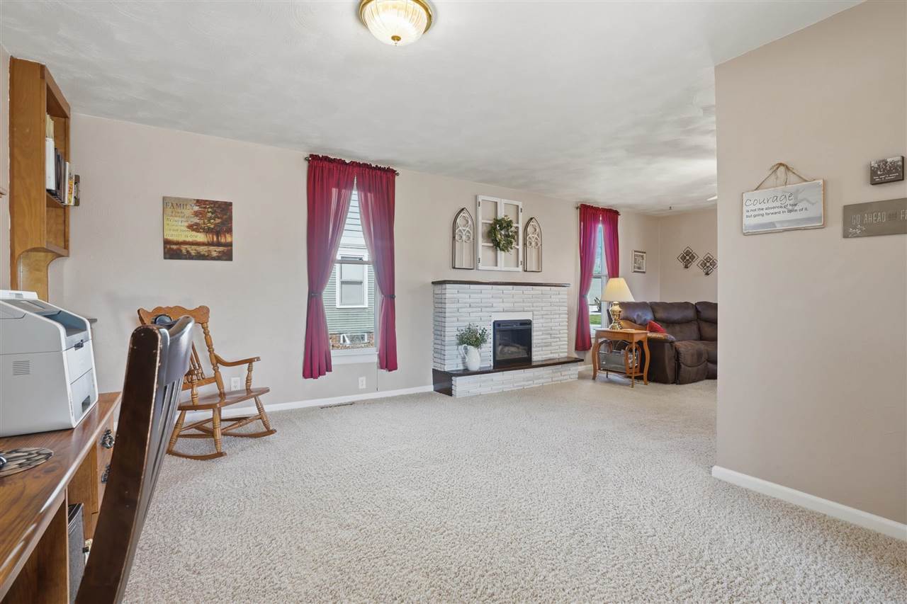 315 E Main Wayland IA 52654