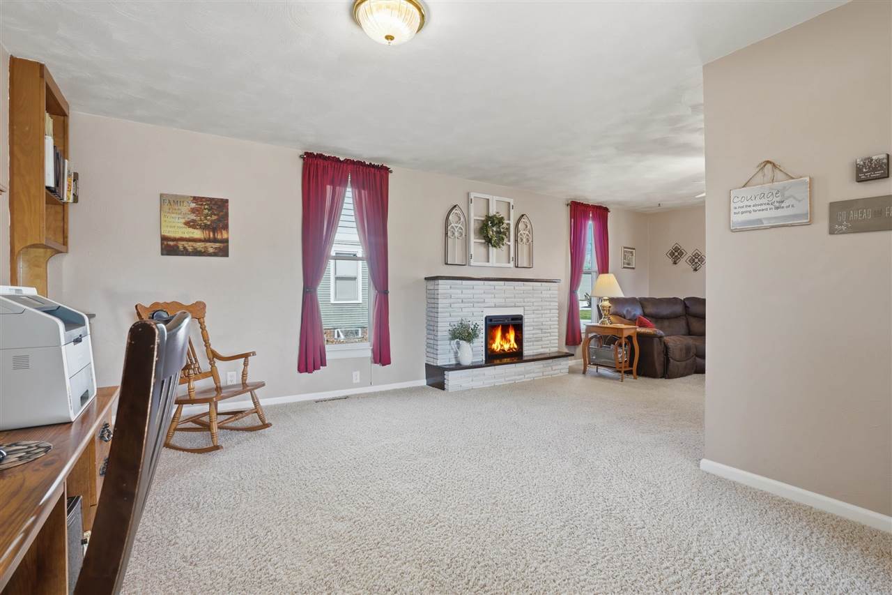 315 E Main Wayland IA 52654