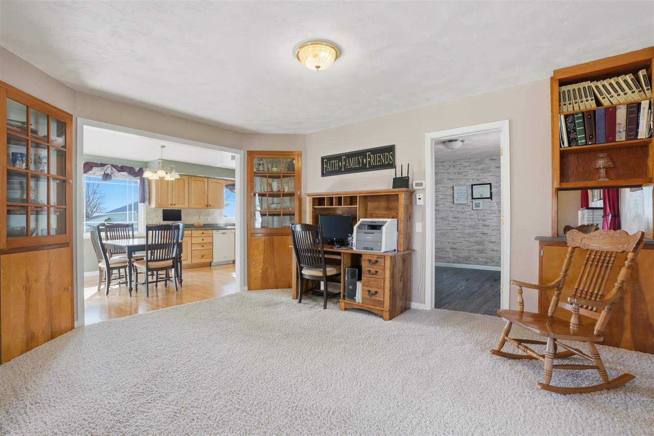 315 E Main Wayland IA 52654