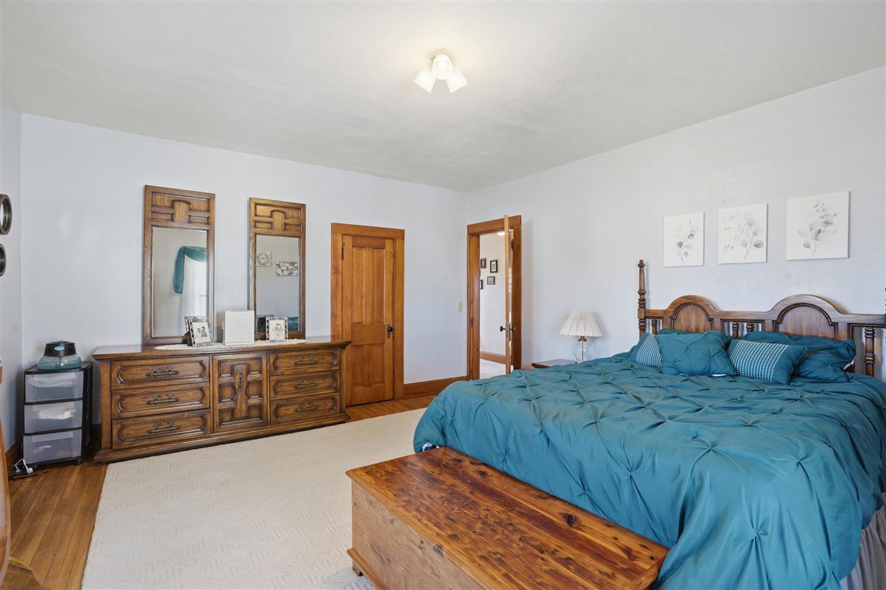 315 E Main Wayland IA 52654
