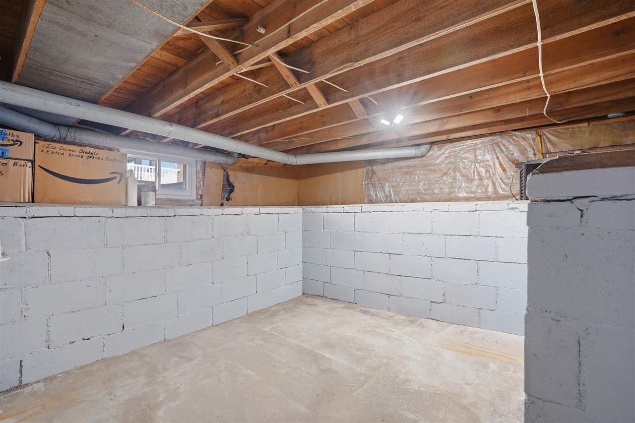 315 E Main Wayland IA 52654