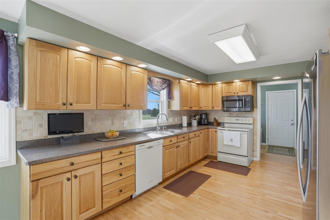 315 E Main Wayland IA 52654