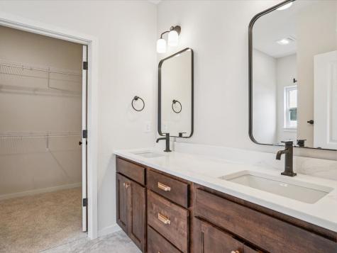 1223 Covered Wagon Drive Iowa City IA 52240