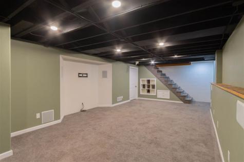 805 31st Avenue Middle Amana IA 52203