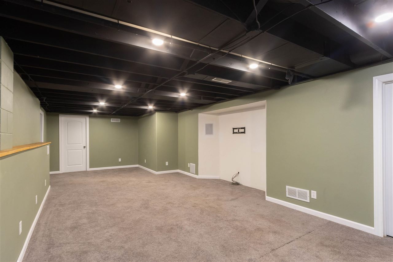 805 31st Avenue Middle Amana IA 52203