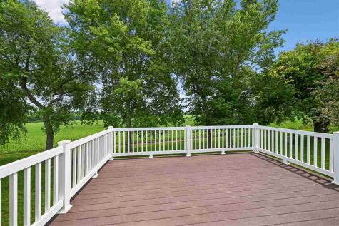 452 Sunset Drive Fairfax IA 52228