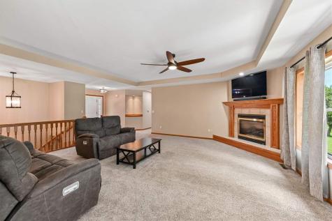 452 Sunset Drive Fairfax IA 52228