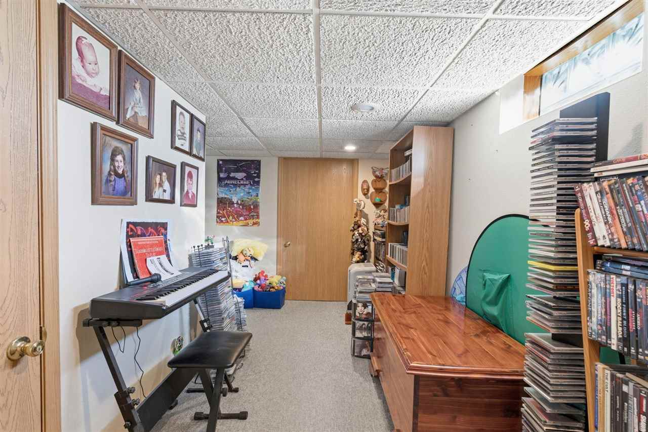 1211 22nd Avenue SW Cedar Rapids IA 52404