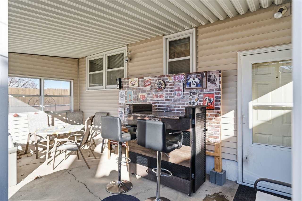1211 22nd Avenue SW Cedar Rapids IA 52404