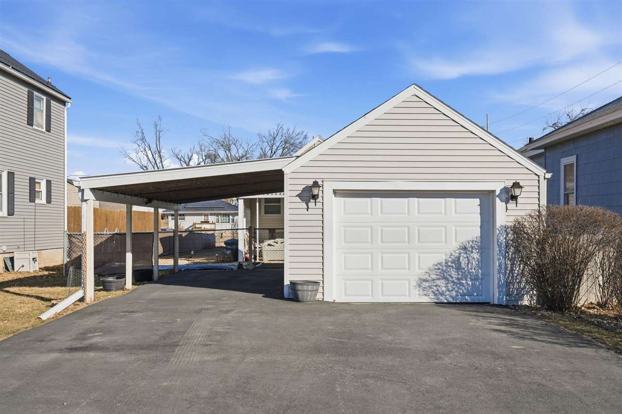 1211 22nd Avenue SW Cedar Rapids IA 52404