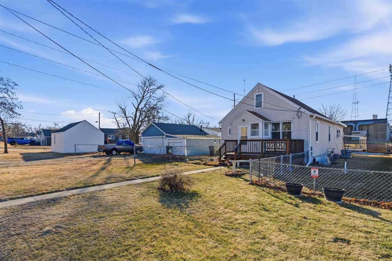 1211 22nd Avenue SW Cedar Rapids IA 52404