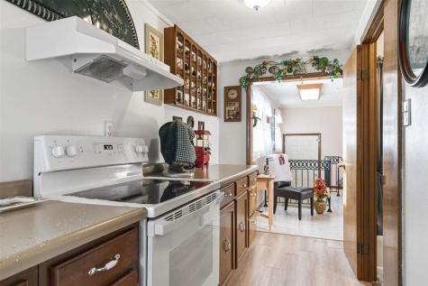 1211 22nd Avenue SW Cedar Rapids IA 52404