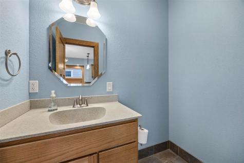 2004 C Street SW Cedar Rapids IA 52404