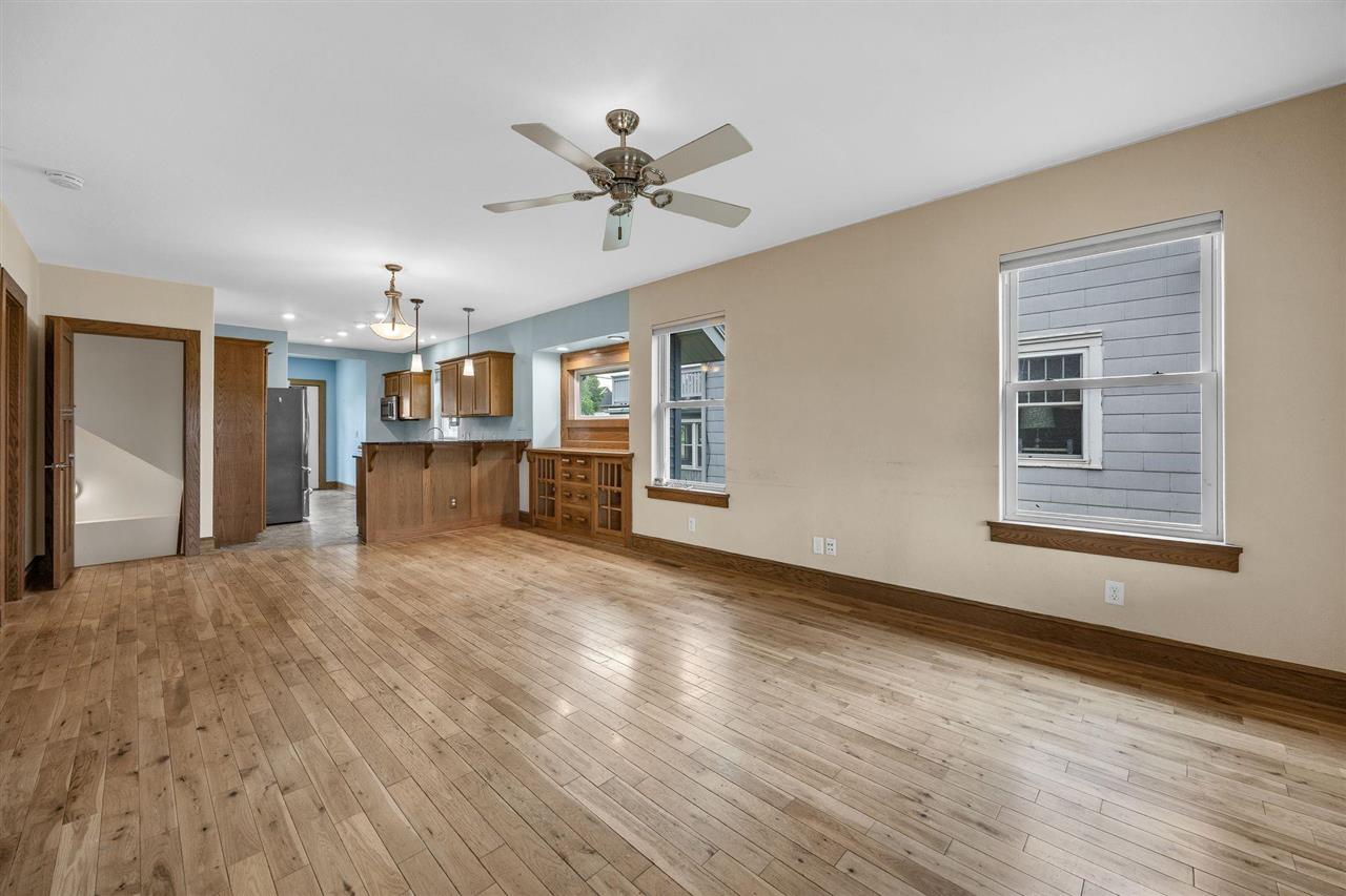 2004 C Street SW Cedar Rapids IA 52404