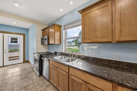 2004 C Street SW Cedar Rapids IA 52404