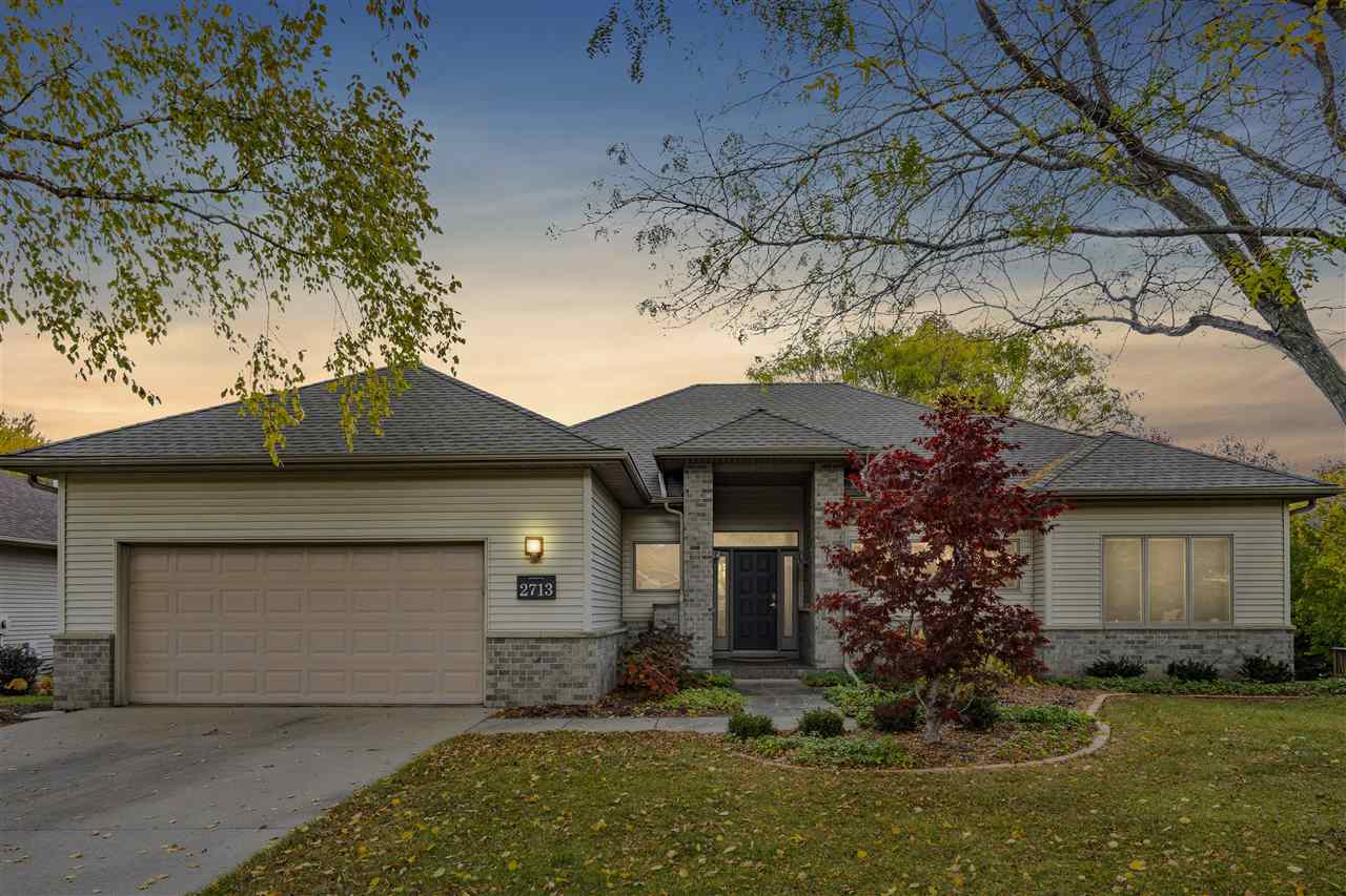 2713 Oakmont Court Coralville IA 52241