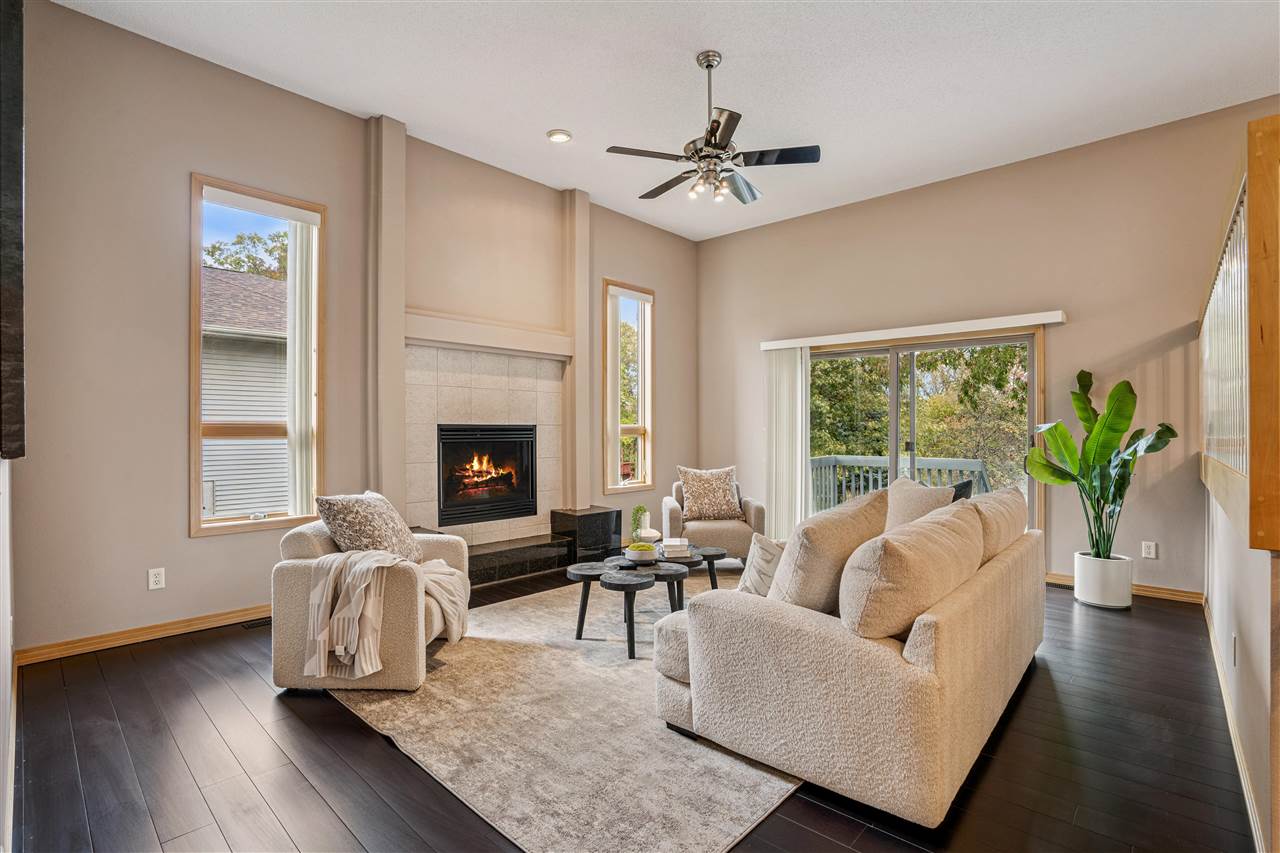 2713 Oakmont Court Coralville IA 52241