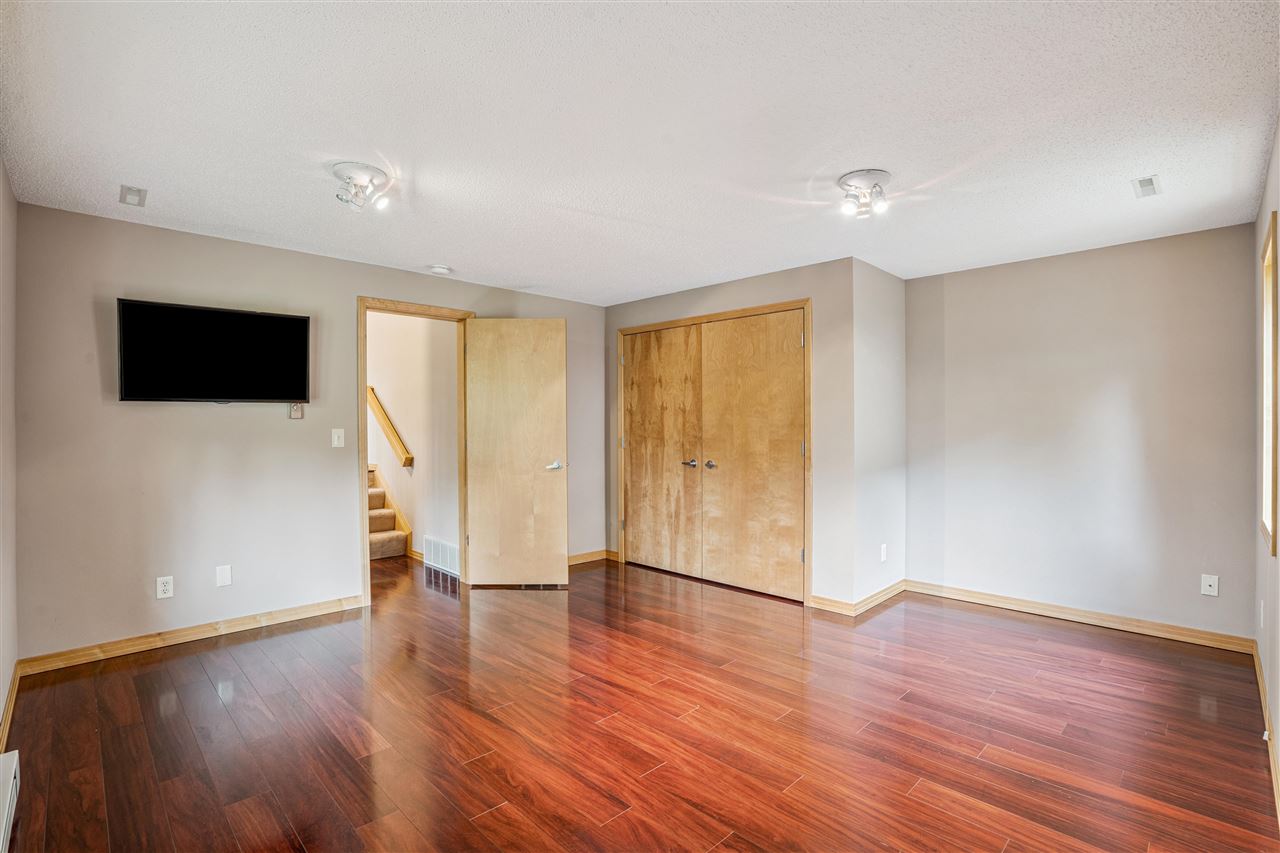 2713 Oakmont Court Coralville IA 52241