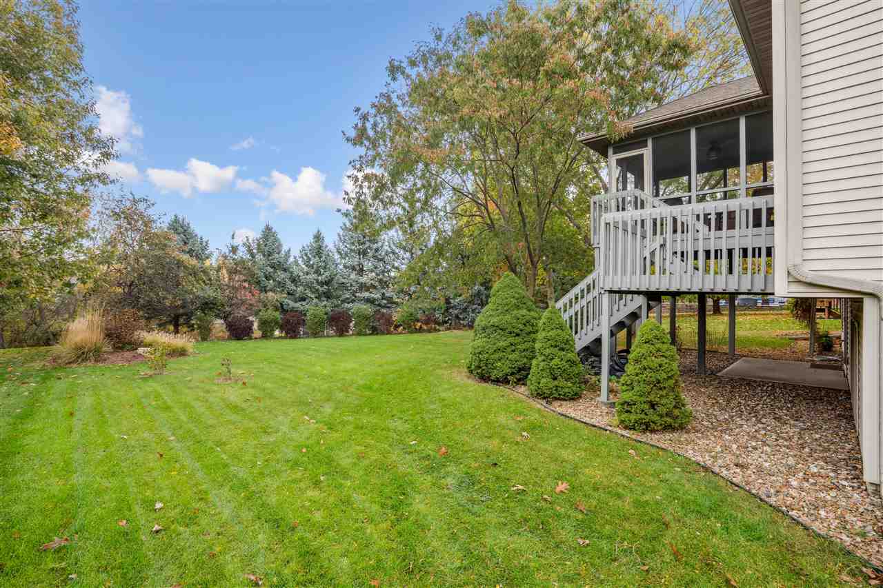 2713 Oakmont Court Coralville IA 52241