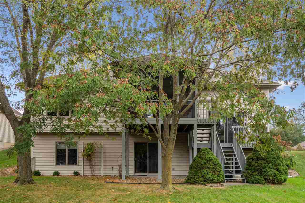 2713 Oakmont Court Coralville IA 52241