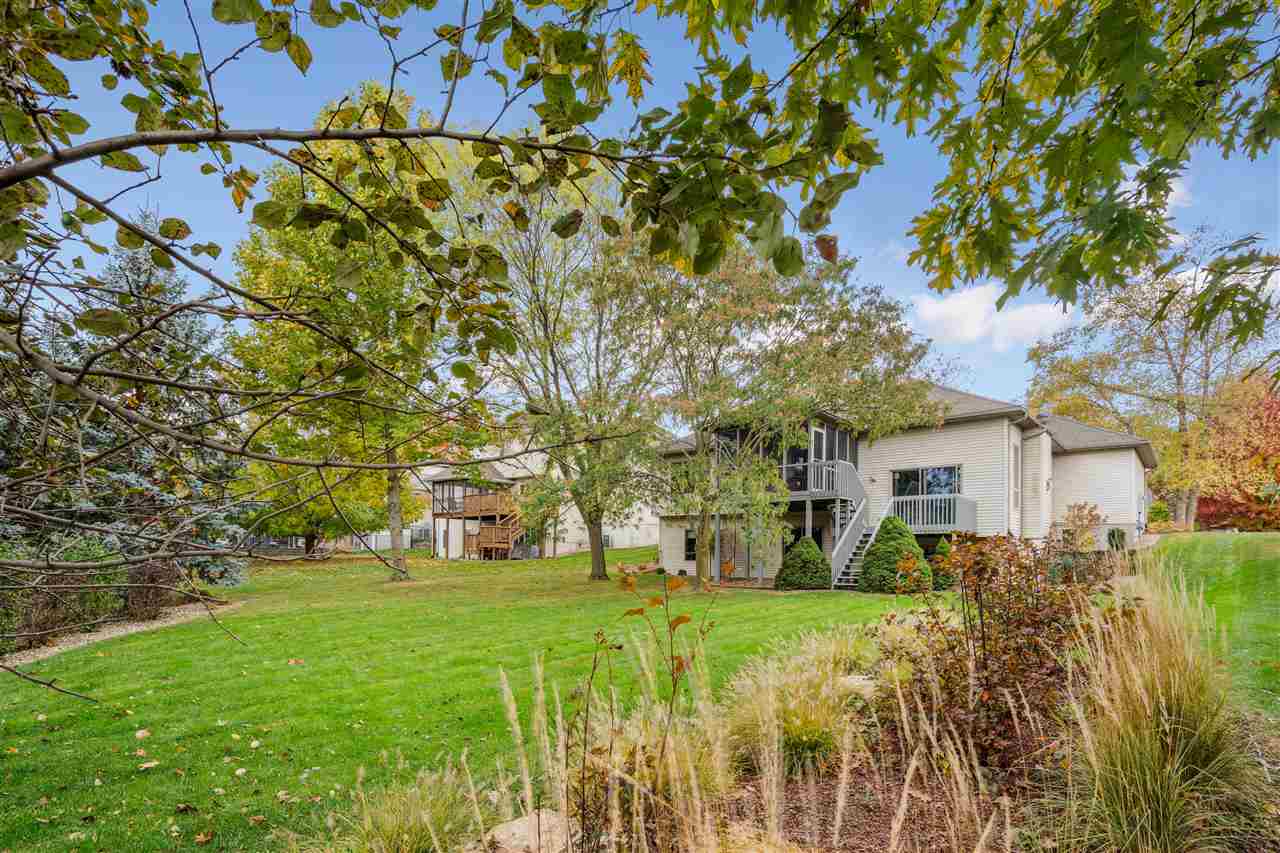 2713 Oakmont Court Coralville IA 52241