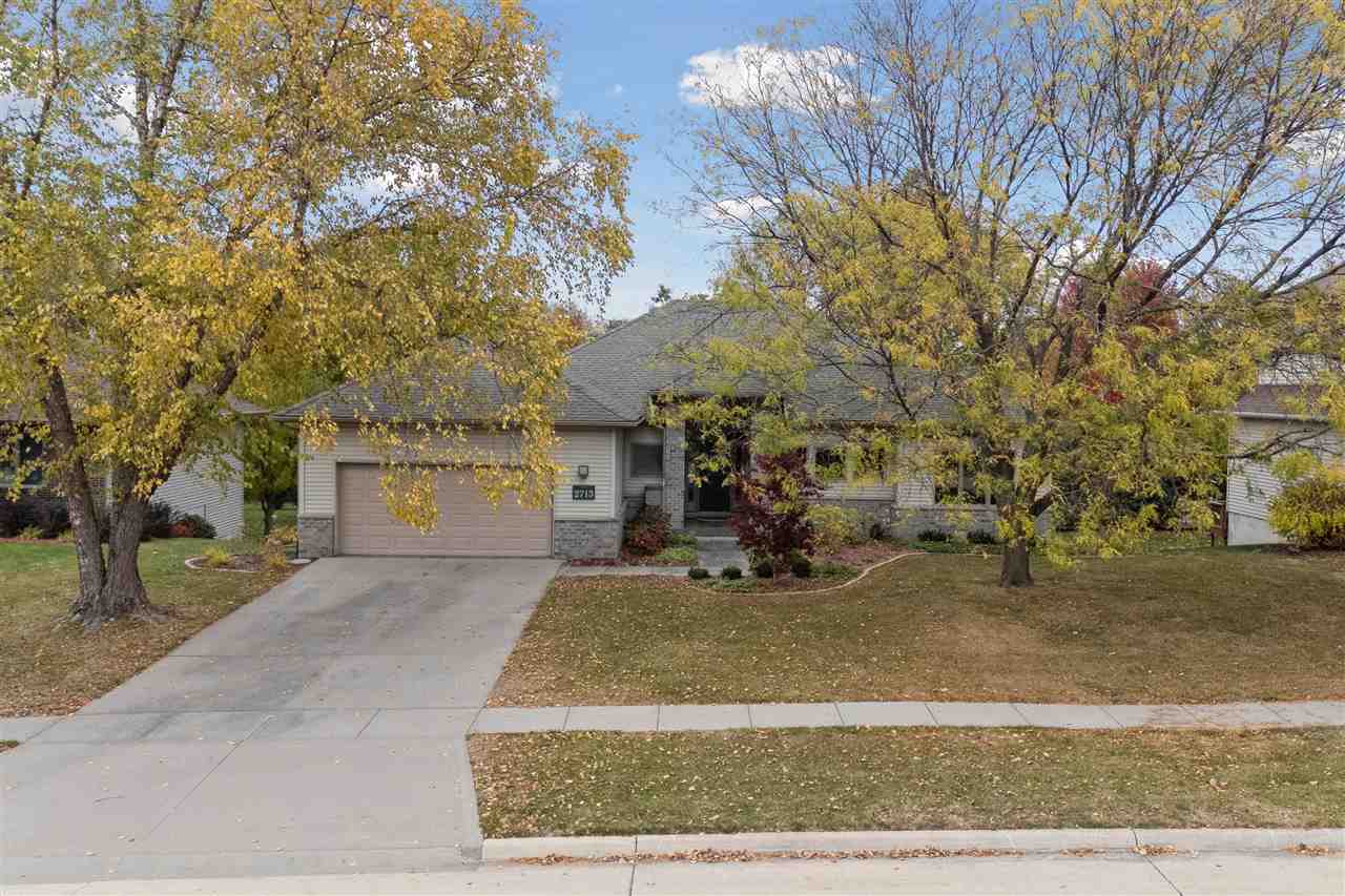 2713 Oakmont Court Coralville IA 52241