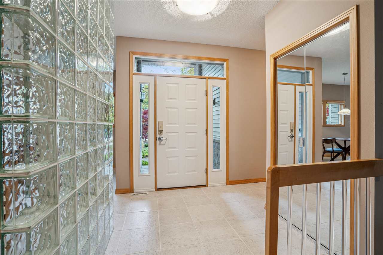 2713 Oakmont Court Coralville IA 52241