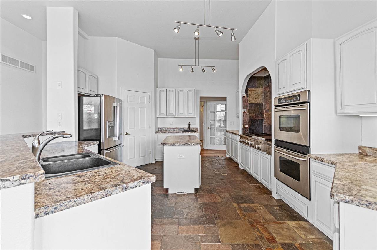 2245 288th Drive Williamsburg IA 52361