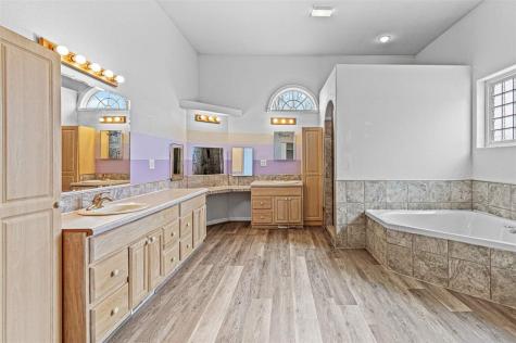 2245 288th Drive Williamsburg IA 52361