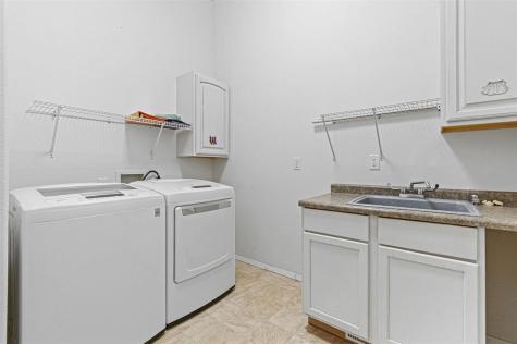 2245 288th Drive Williamsburg IA 52361