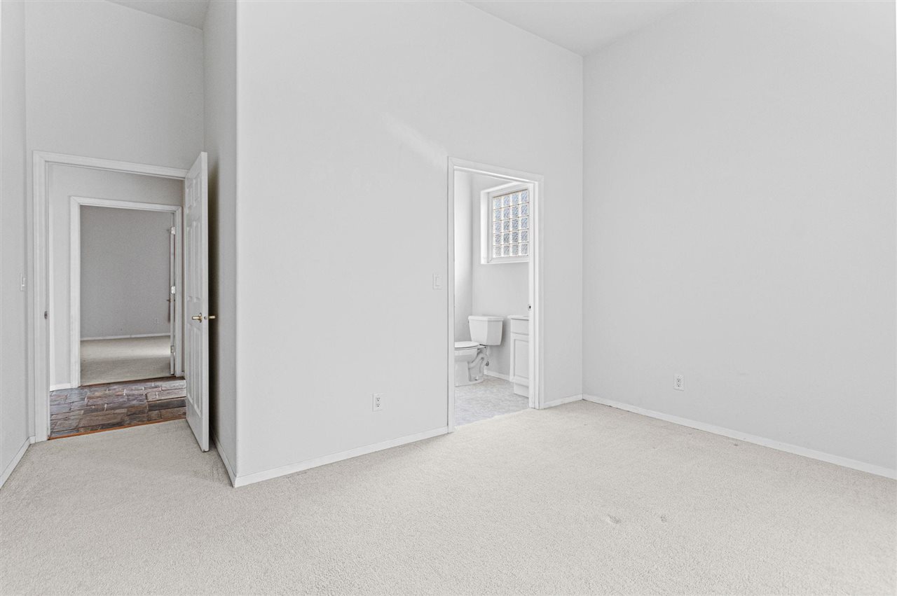 2245 288th Drive Williamsburg IA 52361