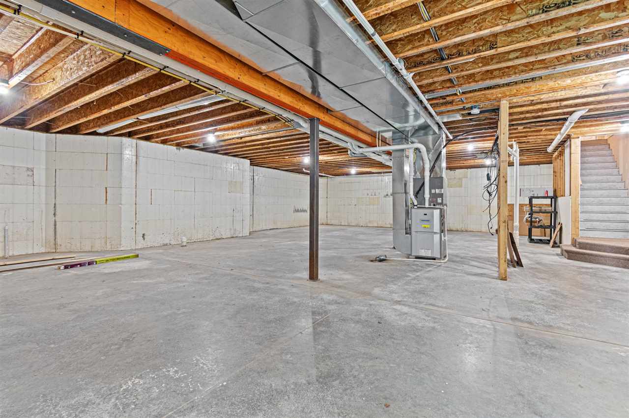 2245 288th Drive Williamsburg IA 52361