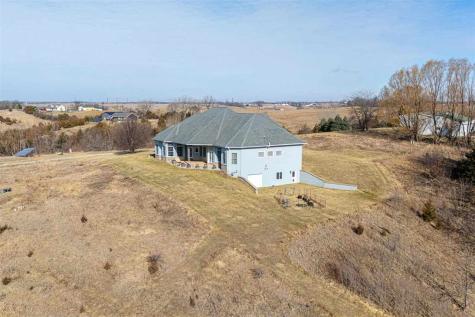 2245 288th Drive Williamsburg IA 52361
