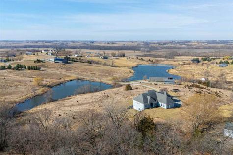 2245 288th Drive Williamsburg IA 52361
