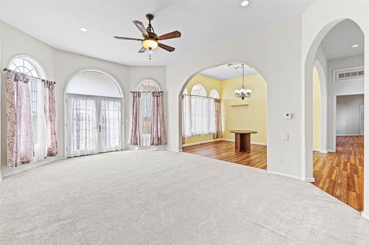 2245 288th Drive Williamsburg IA 52361