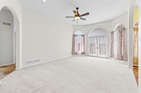 2245 288th Drive Williamsburg IA 52361