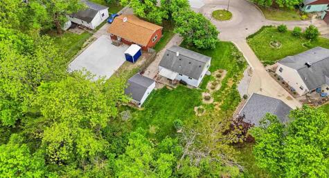 706 Giblin Drive Iowa City IA 52246
