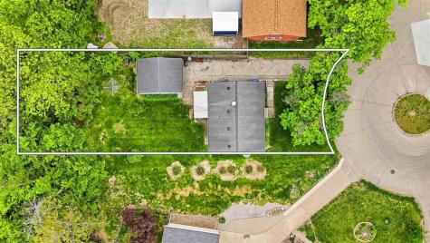 706 Giblin Drive Iowa City IA 52246